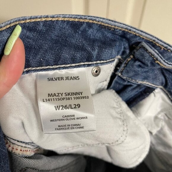 Silver Jeans Women's Dark Wash Distressed Stretch Mazy Skinny Jeans Size 26 29 - Picture 3 of 9